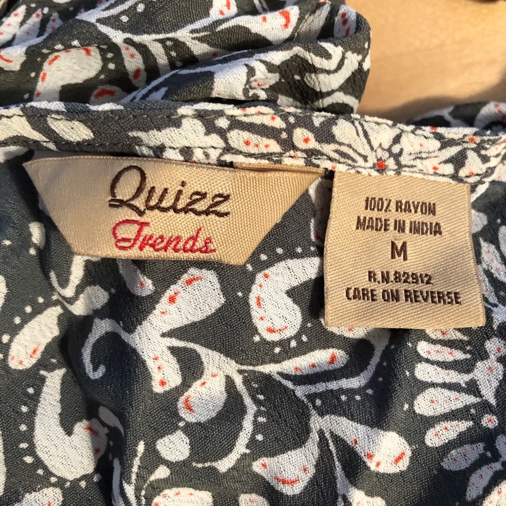 Quizz Trends rayon embellished top M - Picture 5 of 5